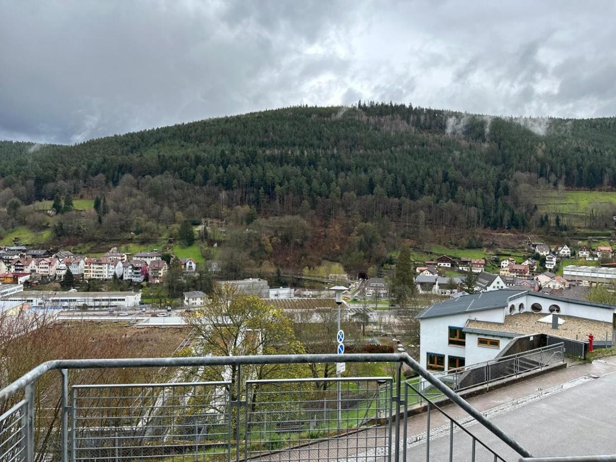 Apartament Schwarzwald Maedl Bad Wildbad Zewnętrze zdjęcie